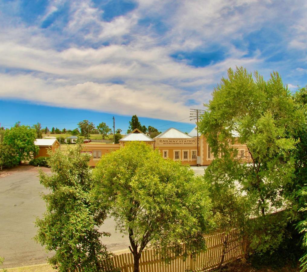 Historic Star Lodge And Station Masters House Narrandera Zewnętrze zdjęcie